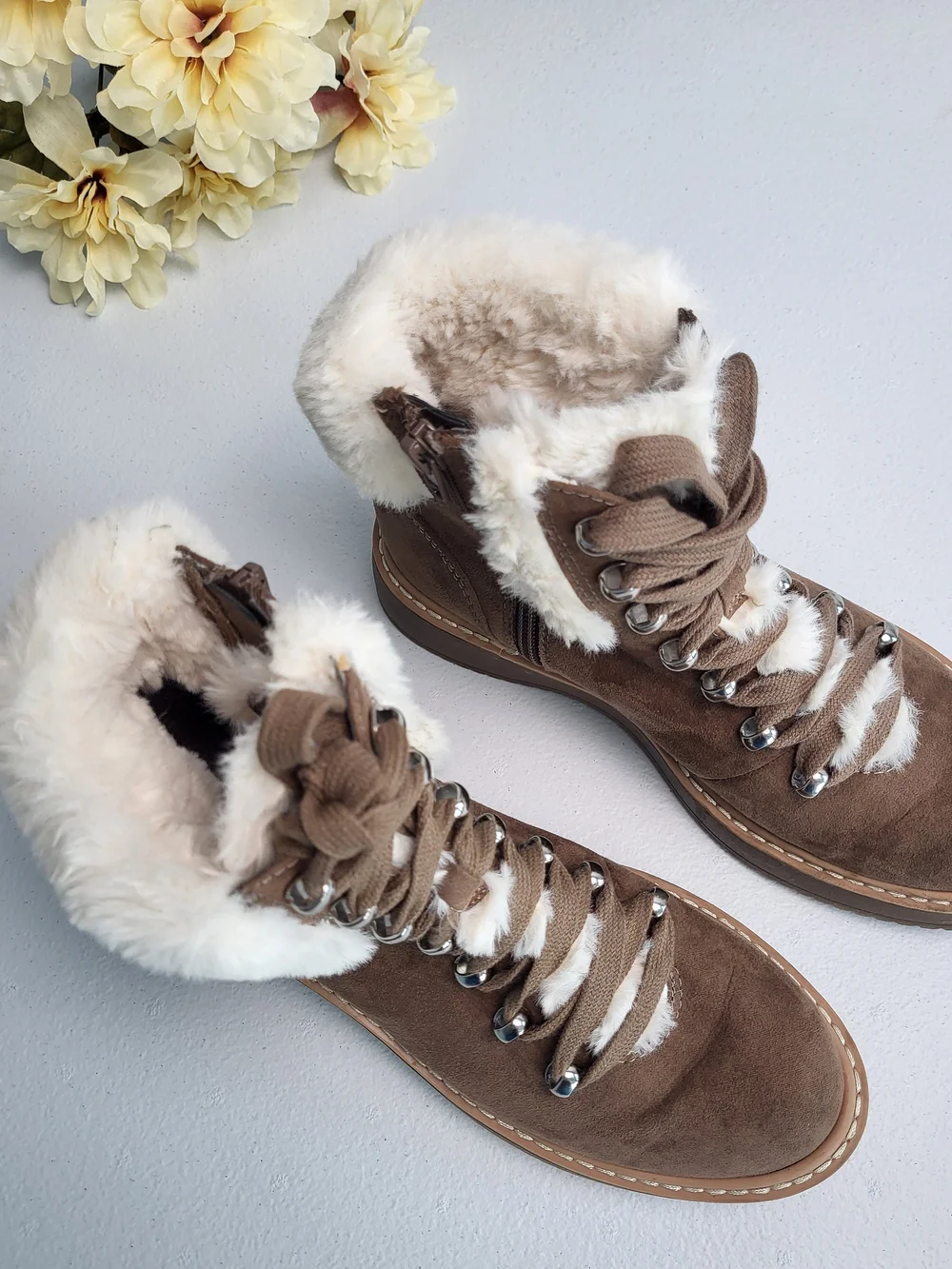 Madden NYC Women's Brown Faux-Fur Lined Suede Lace-Up Boot